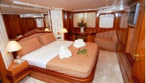 Dynasty - Master cabin